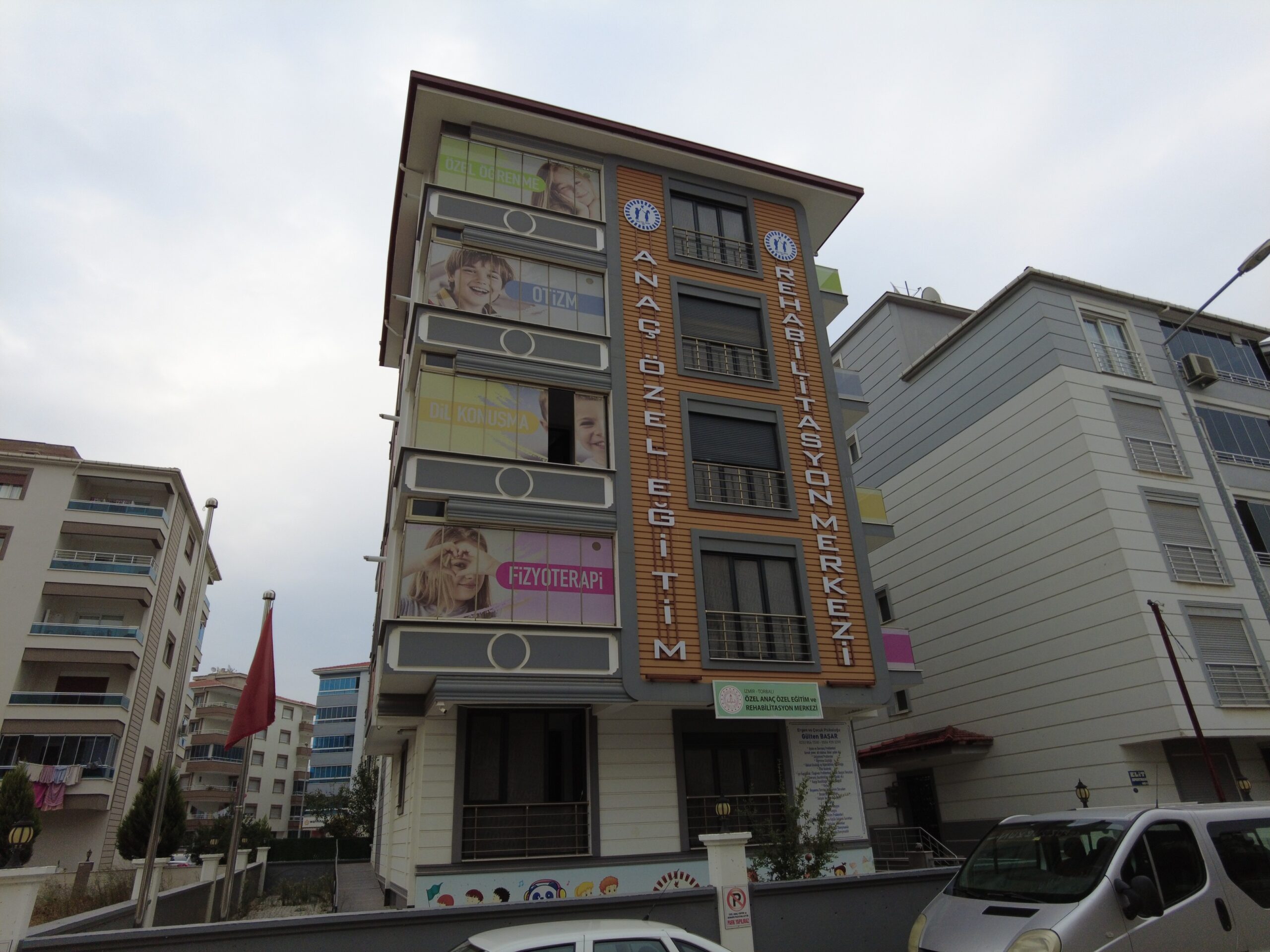 &Ouml;zel Ana&ccedil;